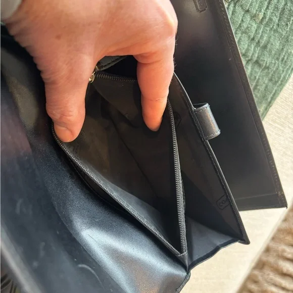 Coach Classic Black Tri-Fold Leather Wallet - Picture 14 of 16